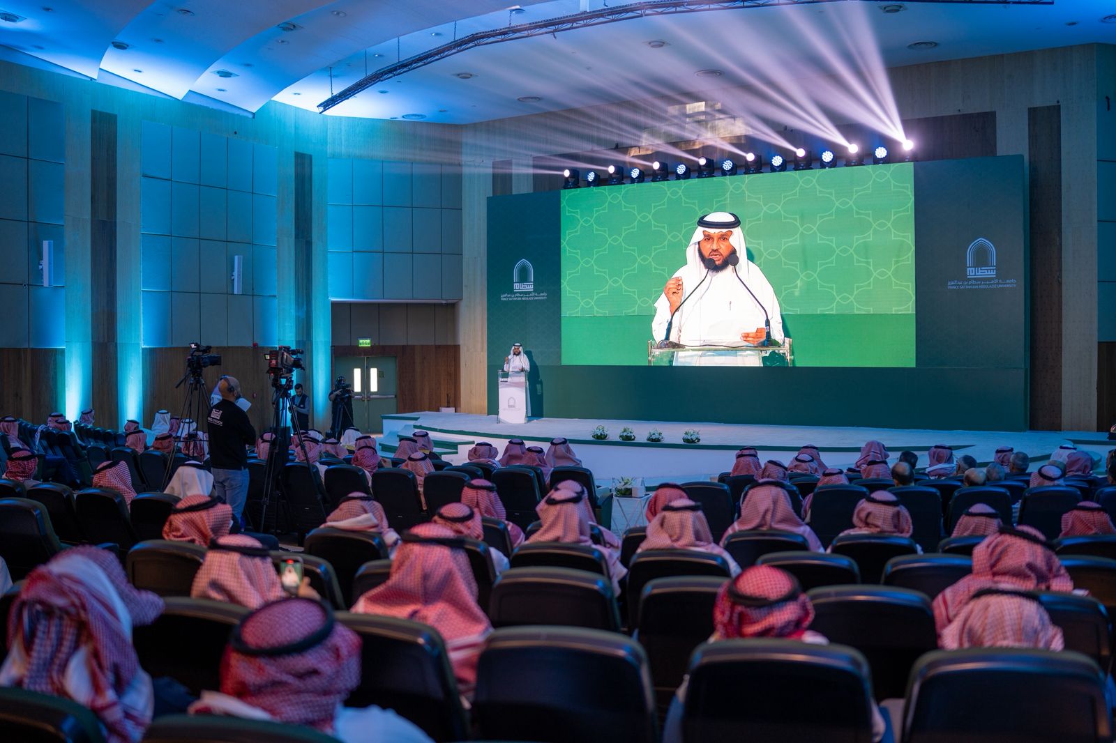 عطاء ووفاء 