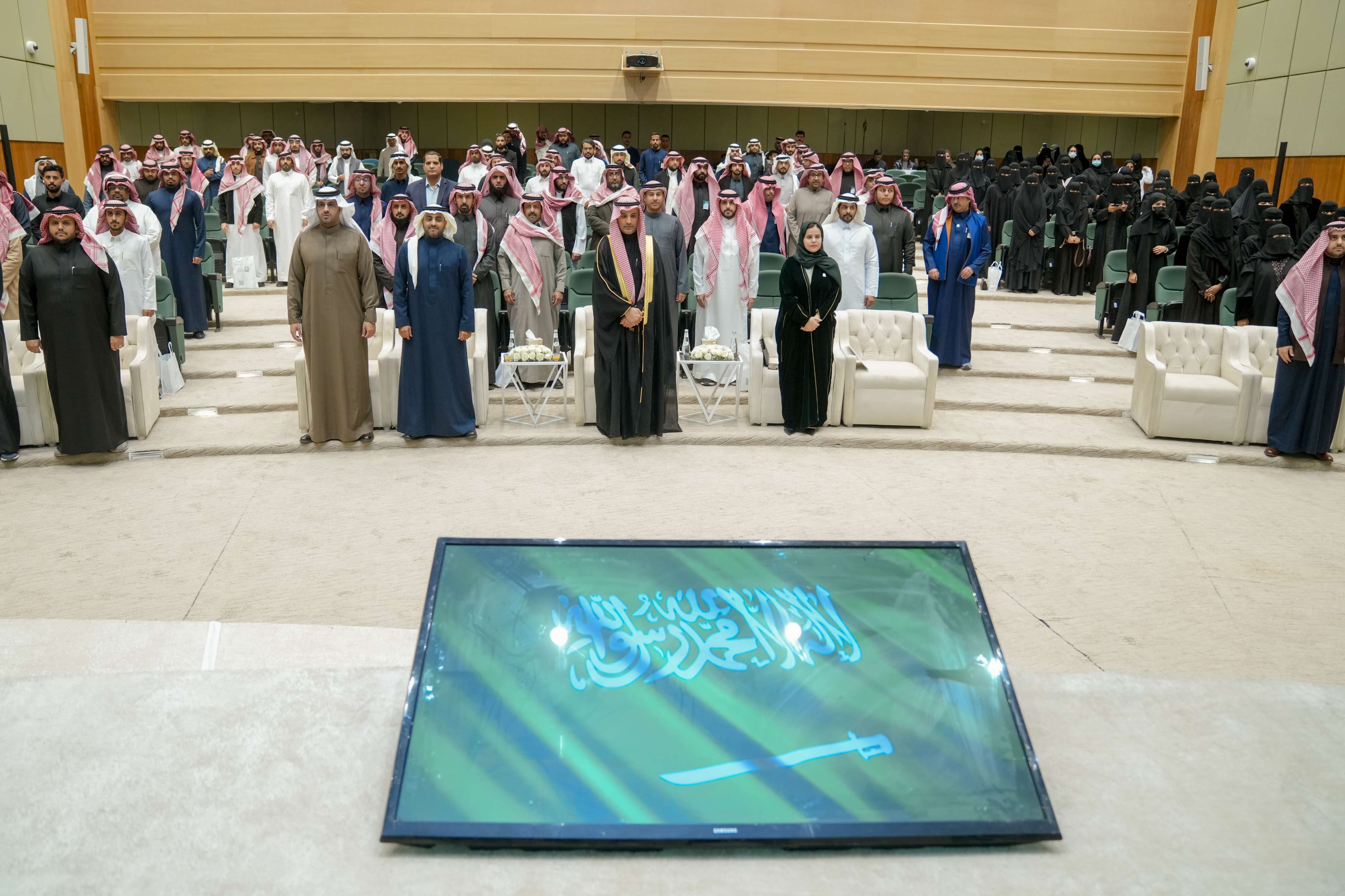 عقد اللقاء التعريفي لطلبة الدراسات العليا المستجدين 1446ه