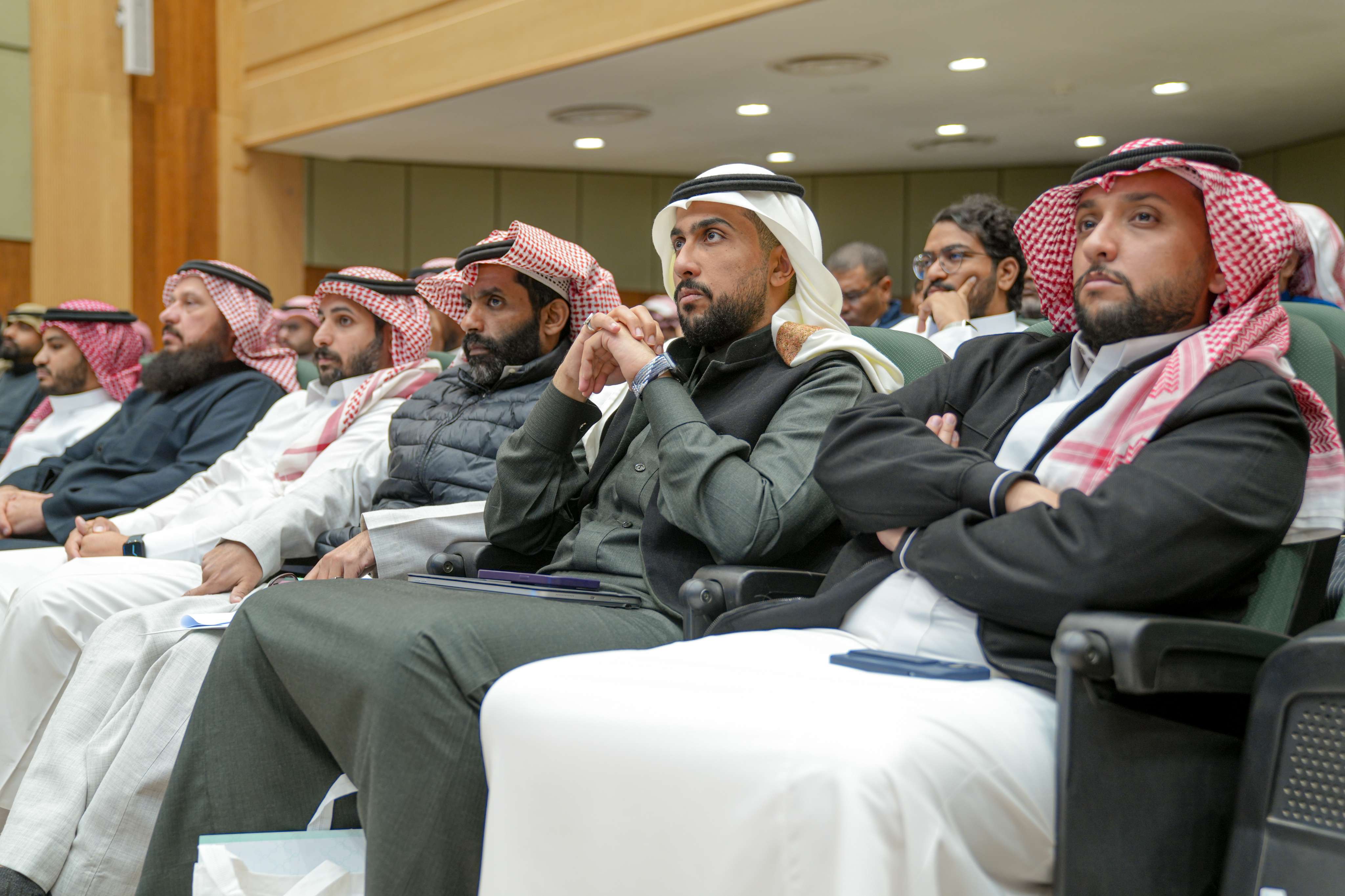 عقد اللقاء التعريفي لطلبة الدراسات العليا المستجدين 1446ه