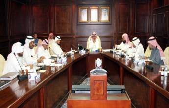 Dr. Al Asimi Chairs the Meeting of the Supreme Committee for Research Chairs