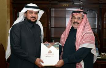 Vice-Rector of Postgraduate Studies and Scientific Research Receives the Annual Report of Postgraduate Studies Deanship