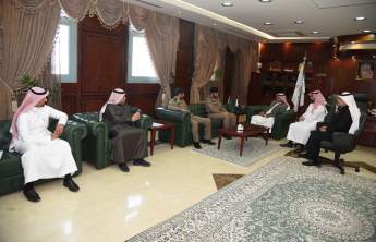 Rector Receives Head of Civil Defense in Al-Kharj  