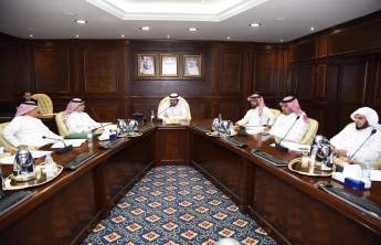 Rector Heads Deans Council Meeting 