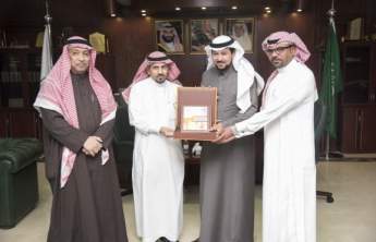 Prof. Al Hammed Receives Dean of Applied Medical Sciences at Al Kharj