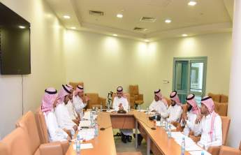 The Supreme Committee that Supervises the Third Scientific Forum Holds its First Meeting