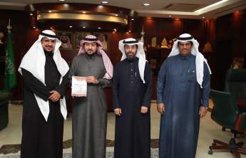 Rector Receives the Annual Report of the College of Arts and Sciences at Wadi Addawasir