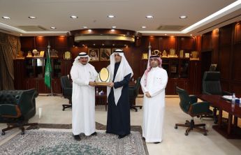 رئيس الجامعة يستقبل رئيس الإتحاد السعودي لرياضة الصم