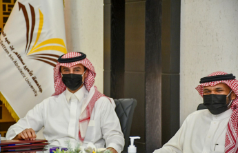رئيس الجامعة يلتقي بسمو الأمير سعود بن عبدالعزيز الفرحان آل سعود