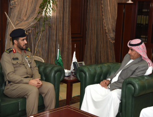 Rector Receives Head of Civil Defense in Al-Kharj  