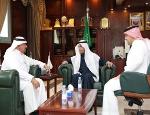 رئيس الجامعة يستقبل رئيس الإتحاد السعودي لرياضة الصم