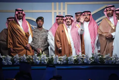 أمير منطقة الرياض يرعى حفل تخرج الطلاب