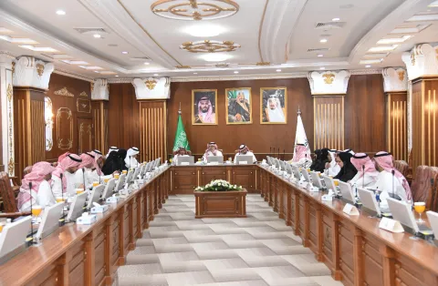 اجتماع العمداء 