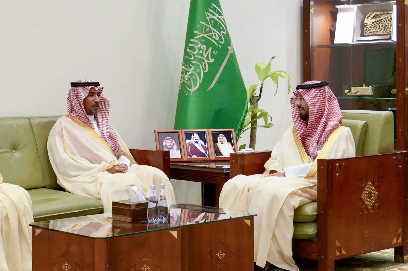 11